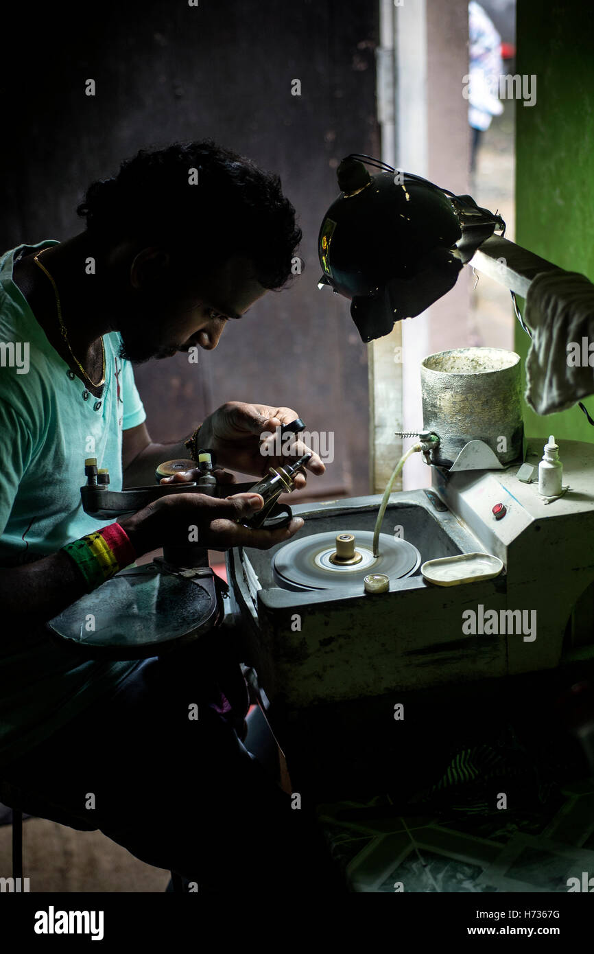 Sri Lankan Gem Cutting Stock Photo Alamy