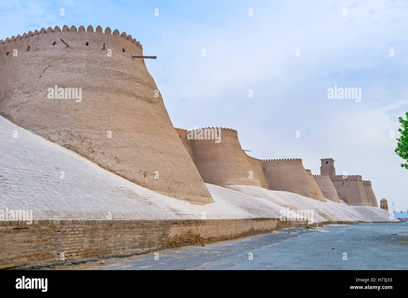 Well preserved city walls hi-res stock photography and images - Alamy