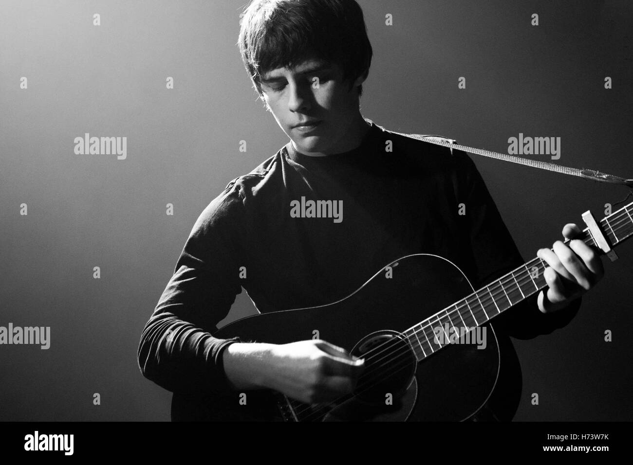 Jake Bugg live in concert at the O2 Academy Bournemouth Stock Photo