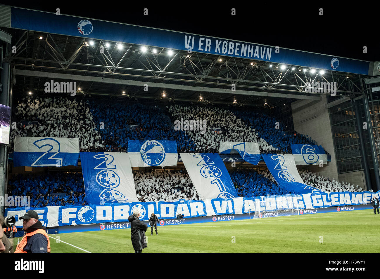 Denmark, Copenhagen, November 2nd 2016. The FC Copenhagen fans welcome the local heroes with a giant tifo during the UEFA Champions League’s Group G match between FC Copenhagen and Leicester City at Telia Parken. Stock Photo