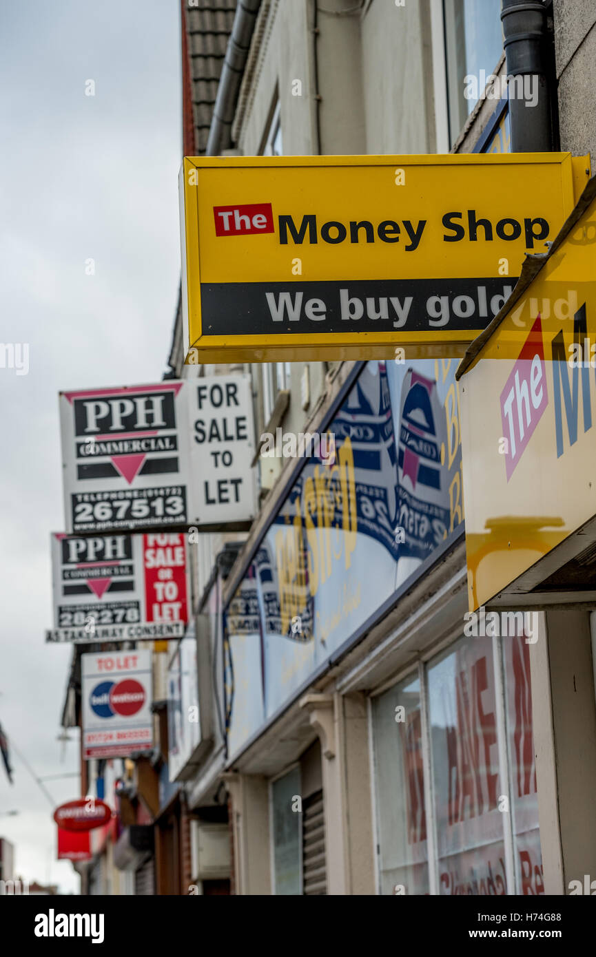 Empty shops for sale/lease on Scunthorpe High Street, Lincolnshire
