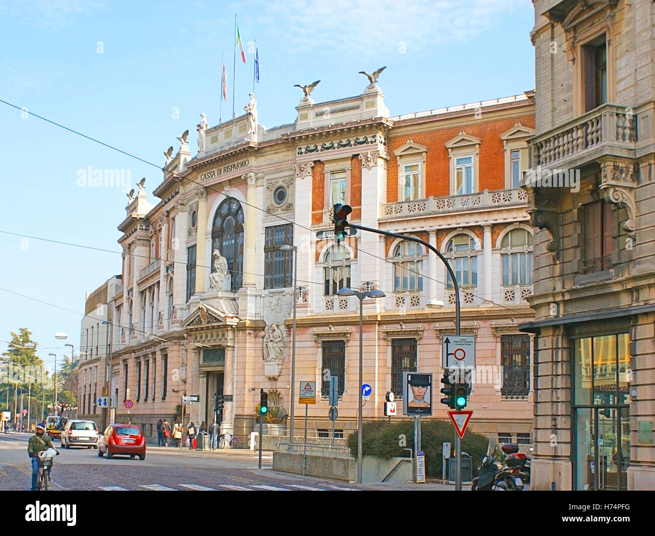 The building of Cassa di Risparmio del Veneto that is the part of banking  system of the city Stock Photo - Alamy