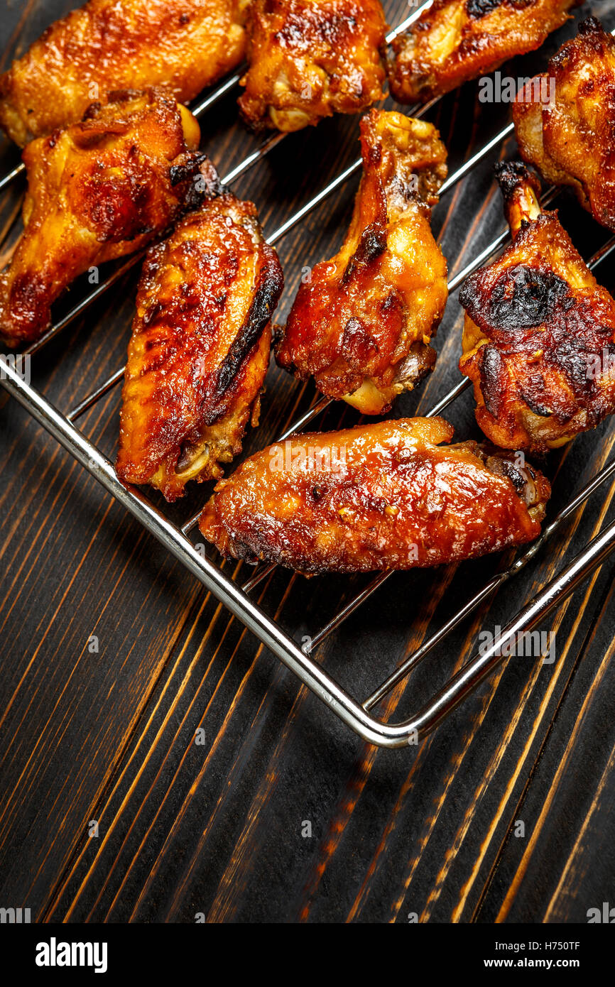 Grilled chicken wings on the grill Stock Photo Alamy