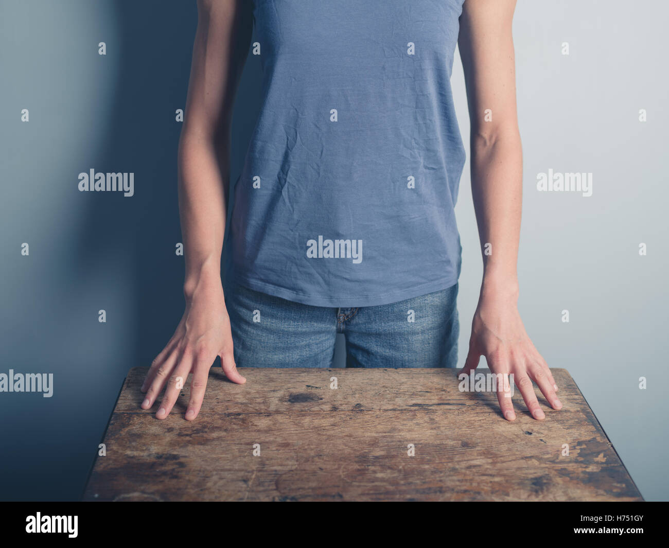 Beautiful woman in blue top hi-res stock photography and images - Alamy