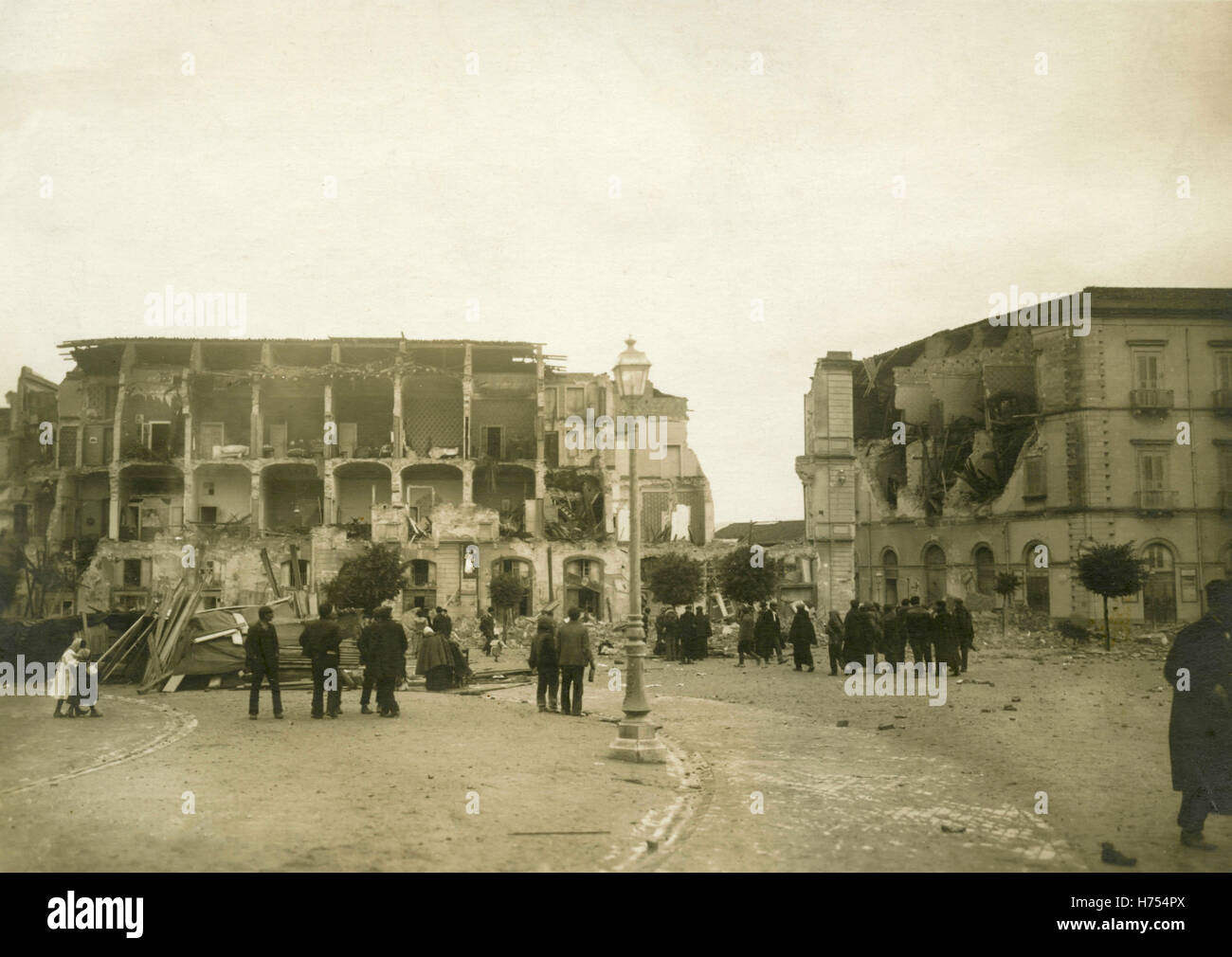 Earthquake 1908 italy messina hires stock photography and images Alamy