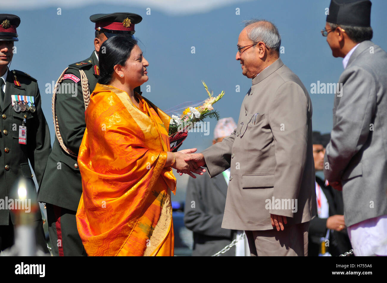 Kathmandu, Nepal. 02nd Nov, 2016. President Bidhya Devi Bhandari welcomes Indian President Pranab Mukherjee during his 3 days state visit to Nepal at Tribhuvan International Airport (TIA), Kathmandu, Nepal. Credit:  Narayan Maharjan/Pacific Press/Alamy Live News Stock Photo