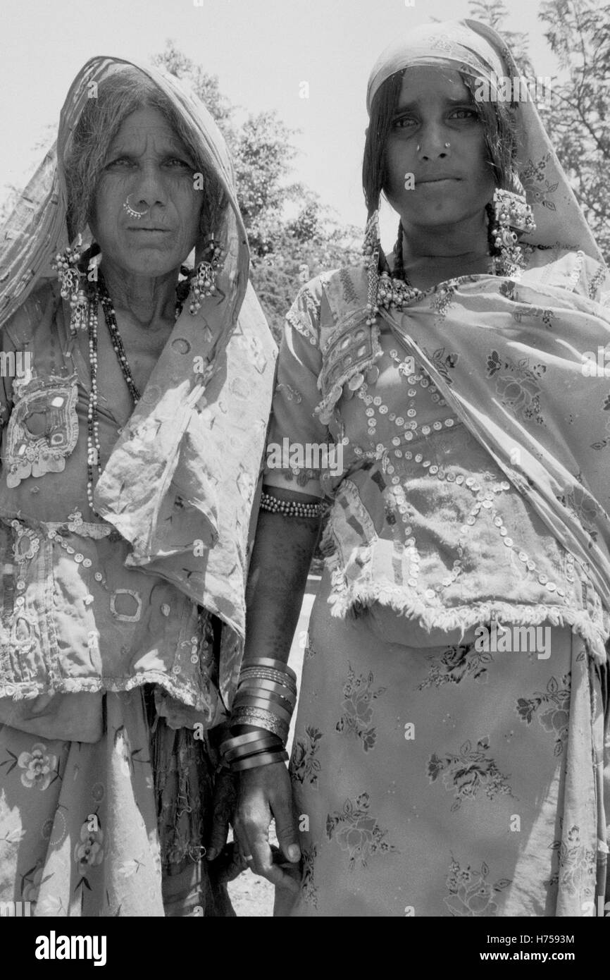 Indian village mother daughter hi-res stock photography and images - Alamy
