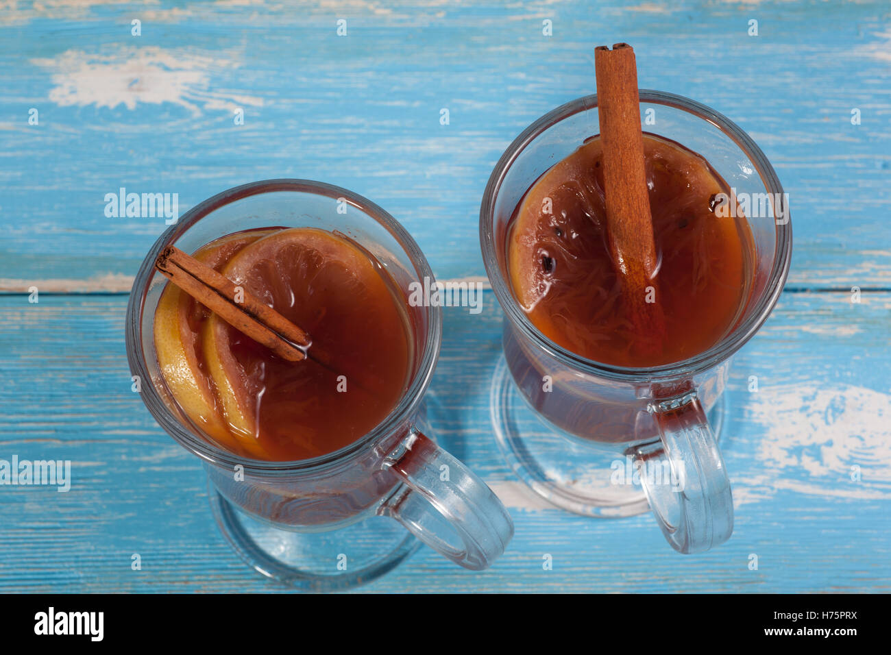 Hot wine cinnamon stick hi res stock photography and images Alamy