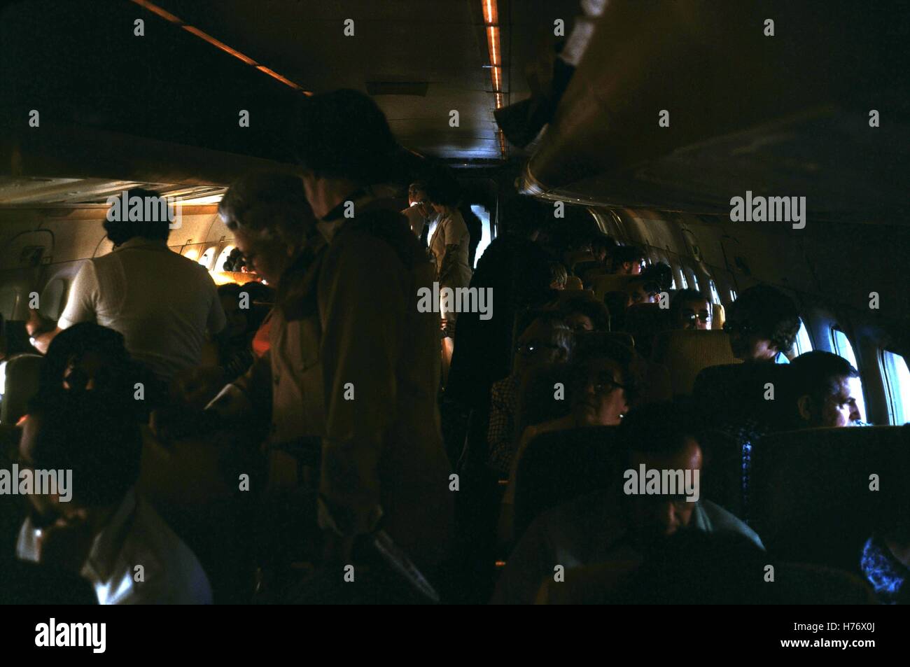 Vintage airplane passengers hi-res stock photography and images - Alamy