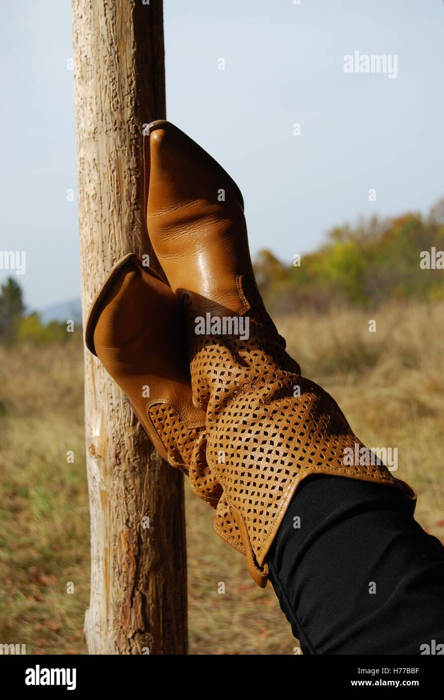 3,307 Women Wearing Cowboy Boots Stock Photos, High-Res Pictures