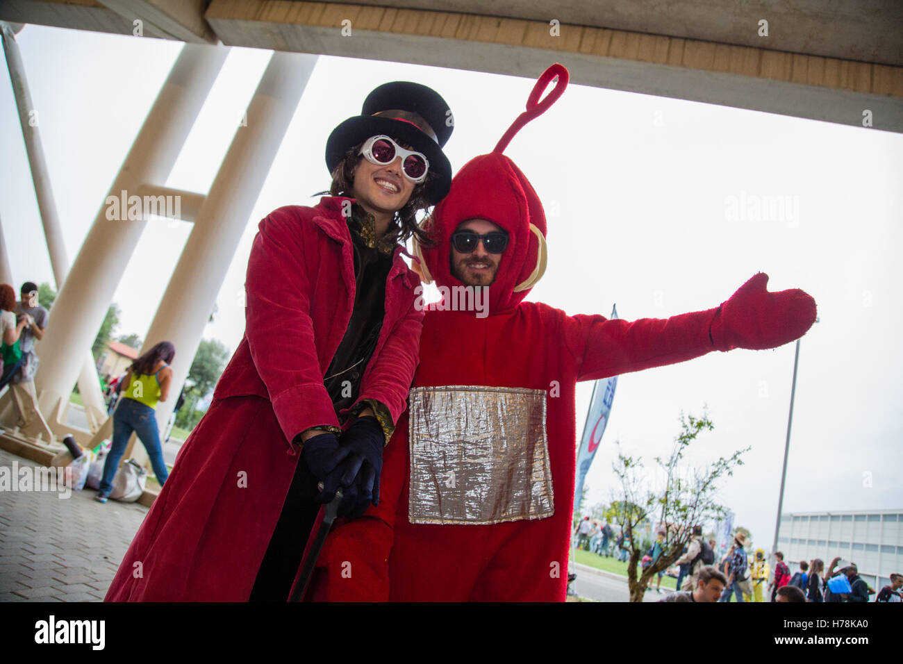 Willy Wonka and one of the Teletubbies at the Romics convention, XX Edition, on the Nuova Fiera Di Roma, Via Portuense, Rome.  Where: Rome, Italy When: 01 Oct 2016 Credit: IPA/WENN.com  **Only available for publication in UK, USA, Germany, Austria, Switze Stock Photo