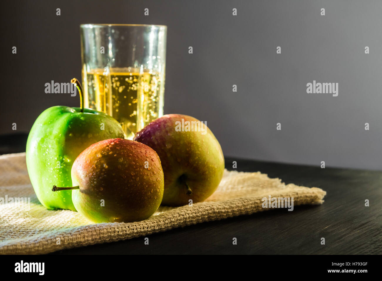 Fresh apples and apple wine drink in beautiful sunshine Stock Photo Alamy
