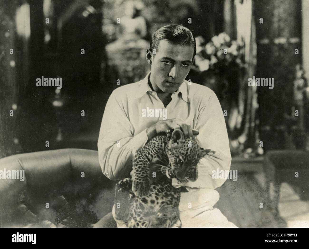 Actor Rudolph Valentino in a scene from the movie The Young Rajah, USA 1922 Stock Photo