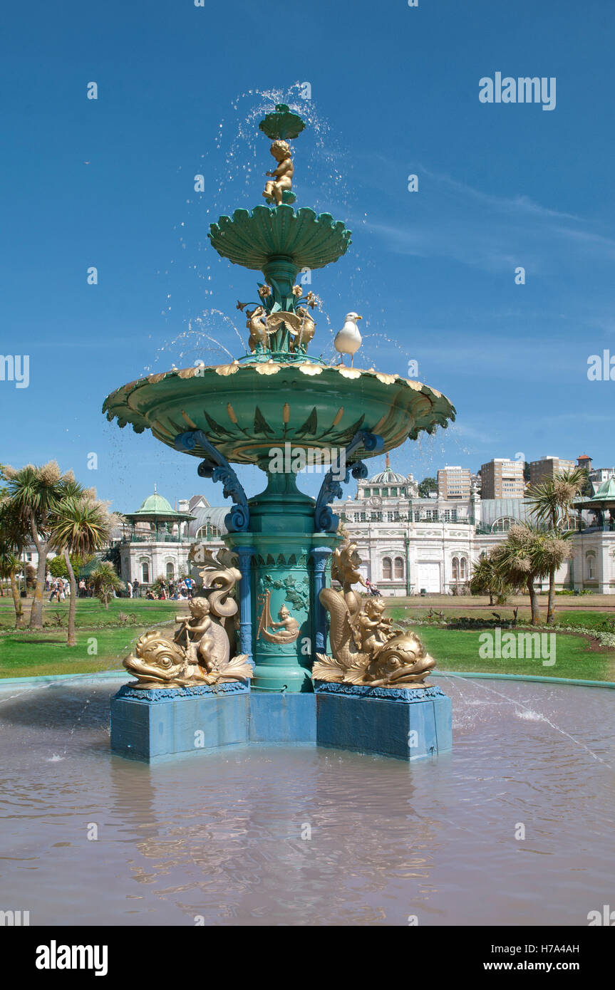 Torquay Water Fountain Hi Res Stock Photography And Images Alamy