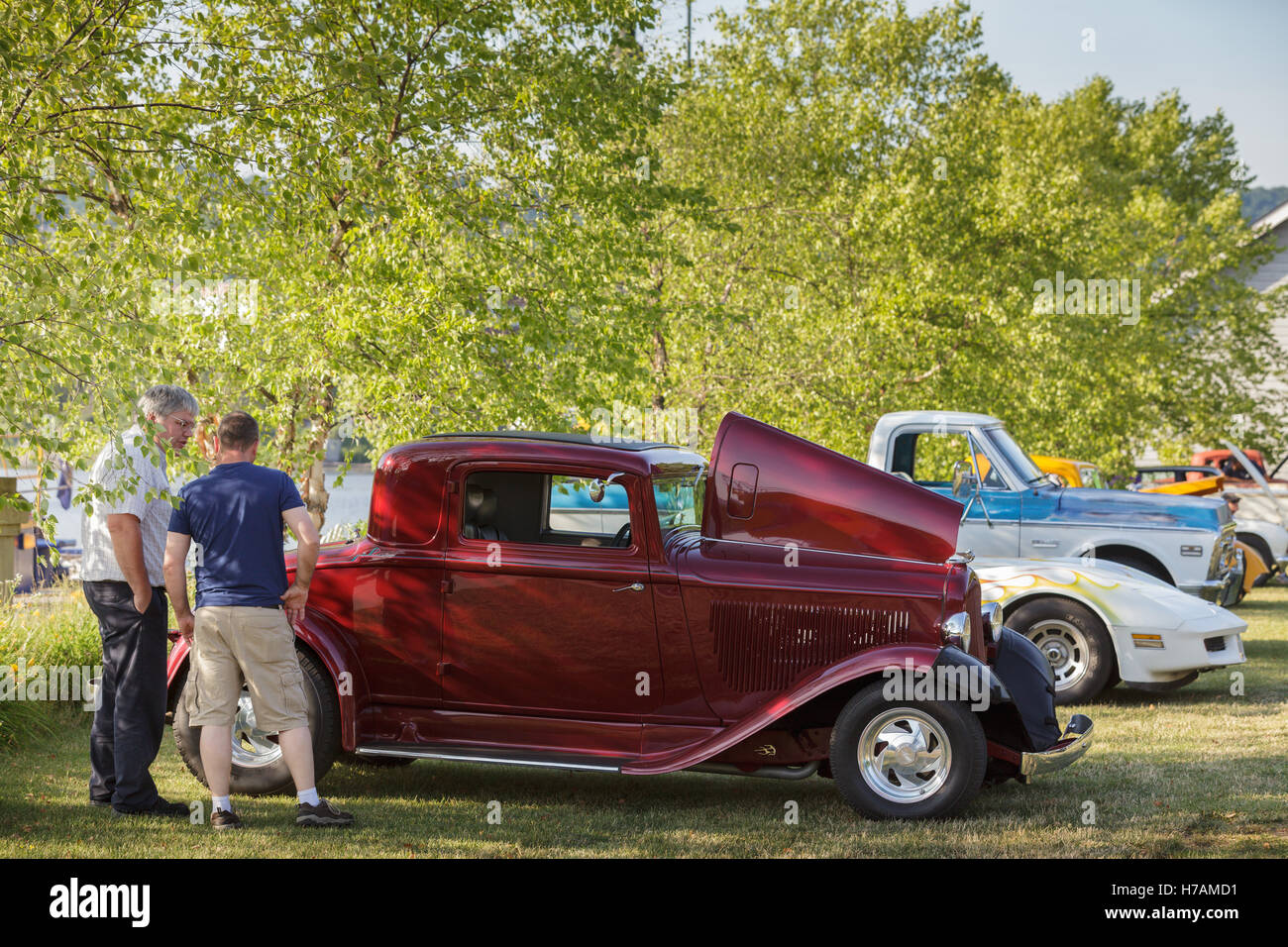 Car Cruise High Resolution Stock Photography And Images Alamy