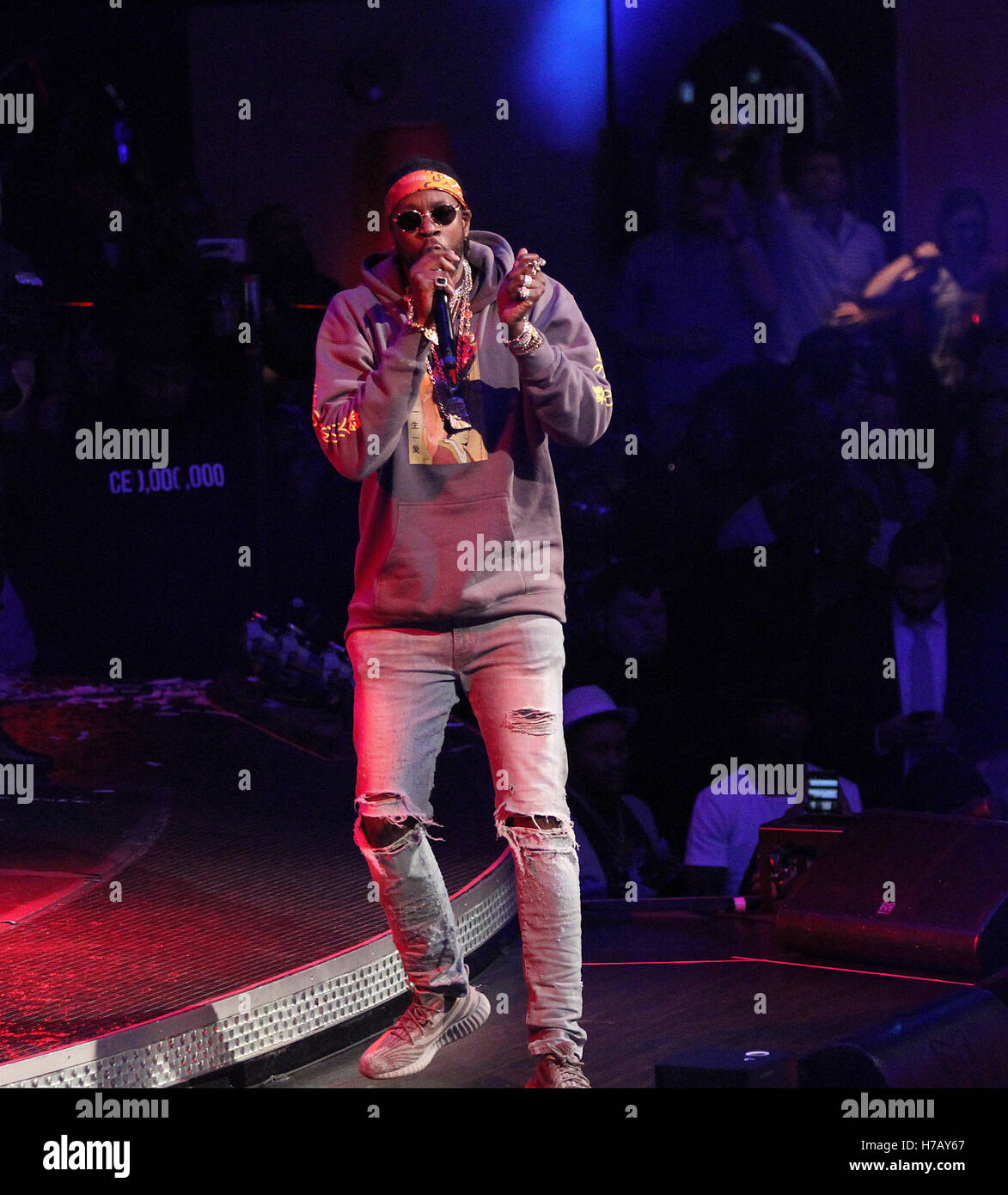 Las Vegas, Nevada, USA. 3rd Nov, 2016. Rapper 2 Chainz makes his DRAI's ...