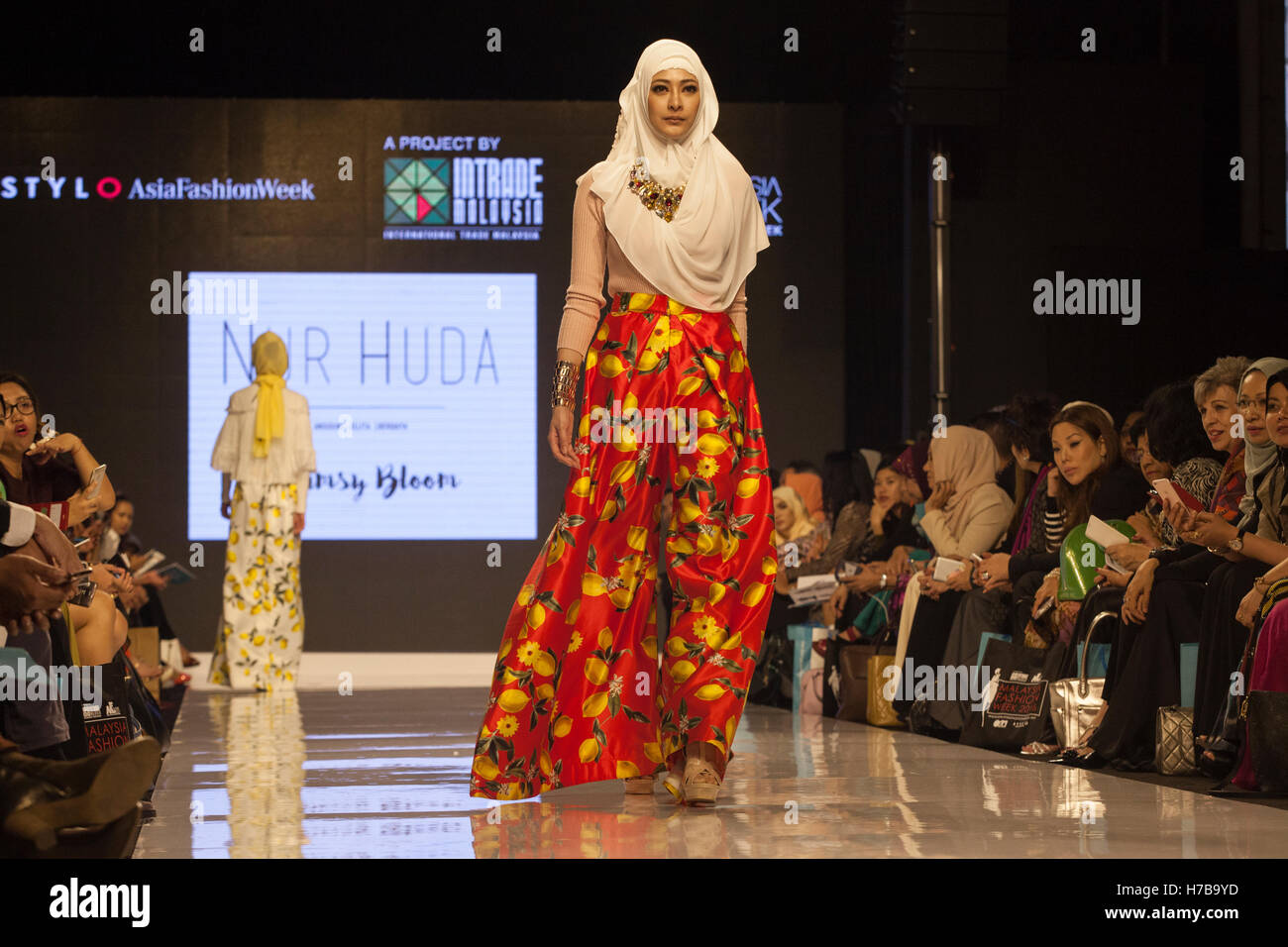 Kuala Lumpur, Malaysia. 3rd November, 2016. A model walks on the runway