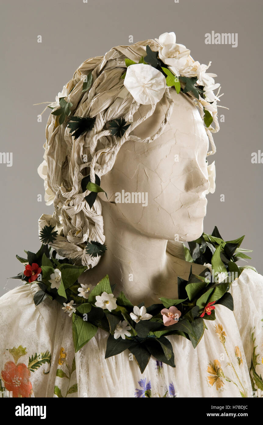 Leaf garland and hairstyle, woodland spirit, historical replica paper dress by Isabelle de Borchgrave Stock Photo