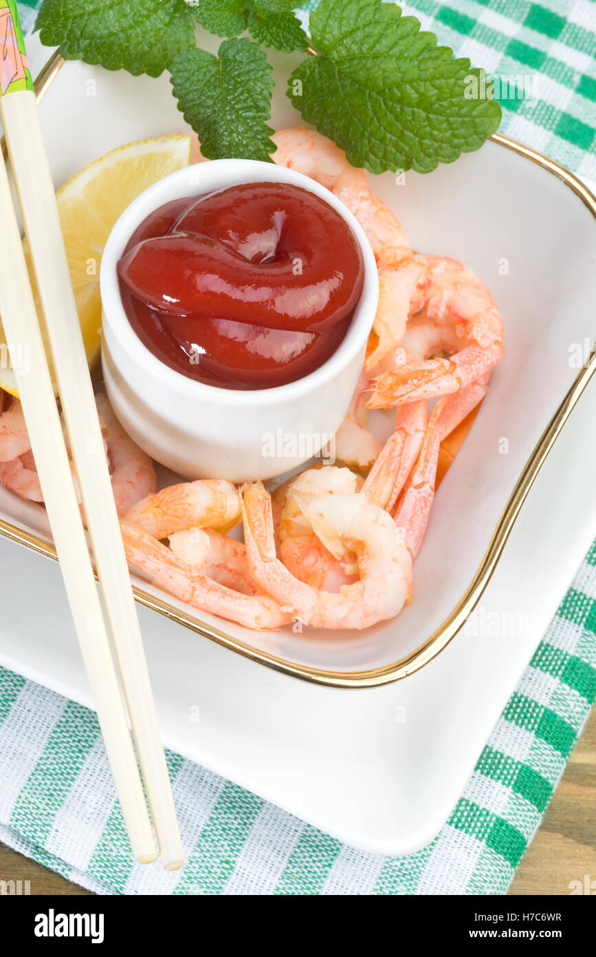 shrimp with tomato sauce ketchup modern Chinese cuisine Stock Photo