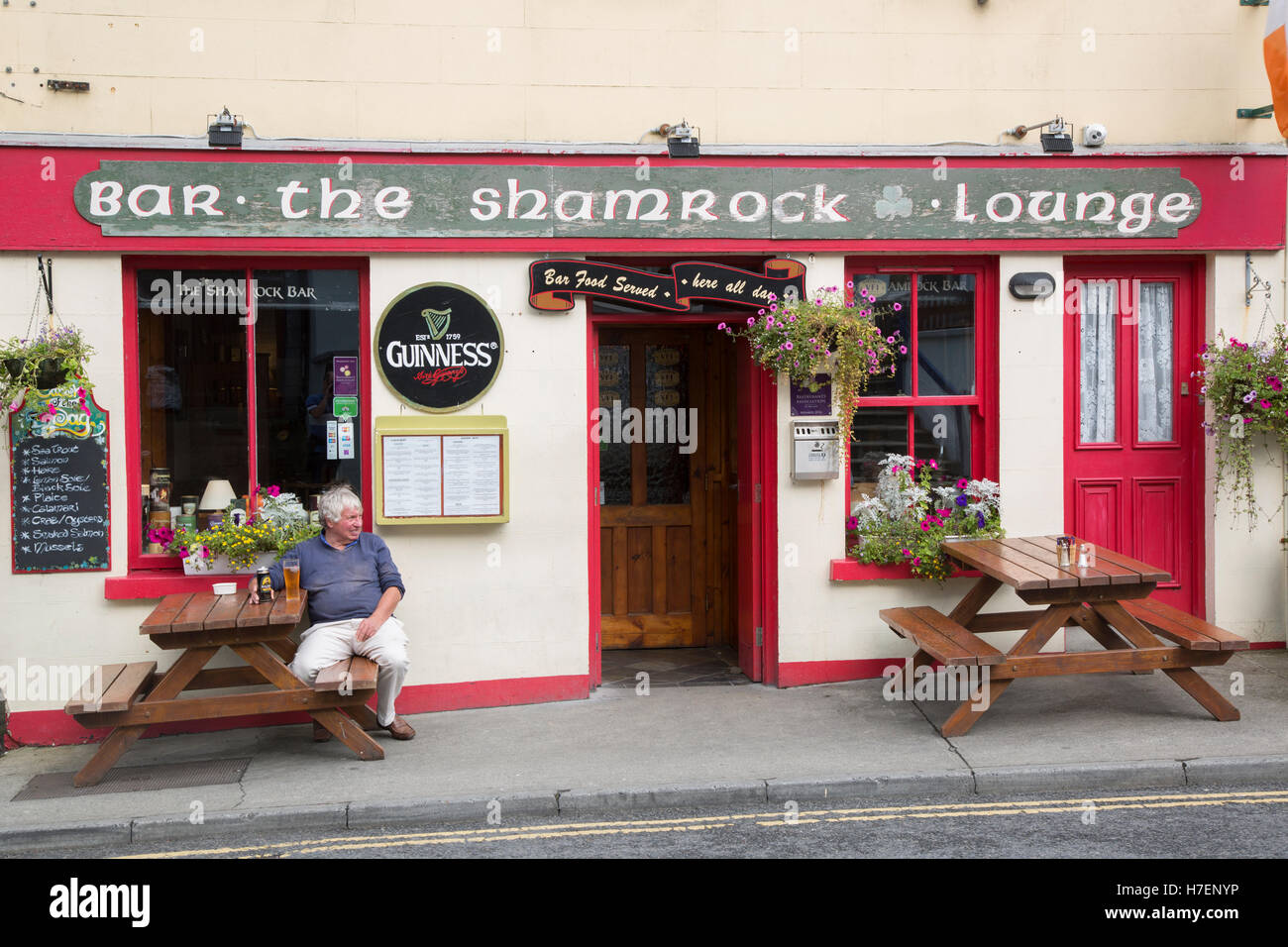 Shamrock Bar and Pub, Roundstone, Connemara; Galway; Ireland Stock