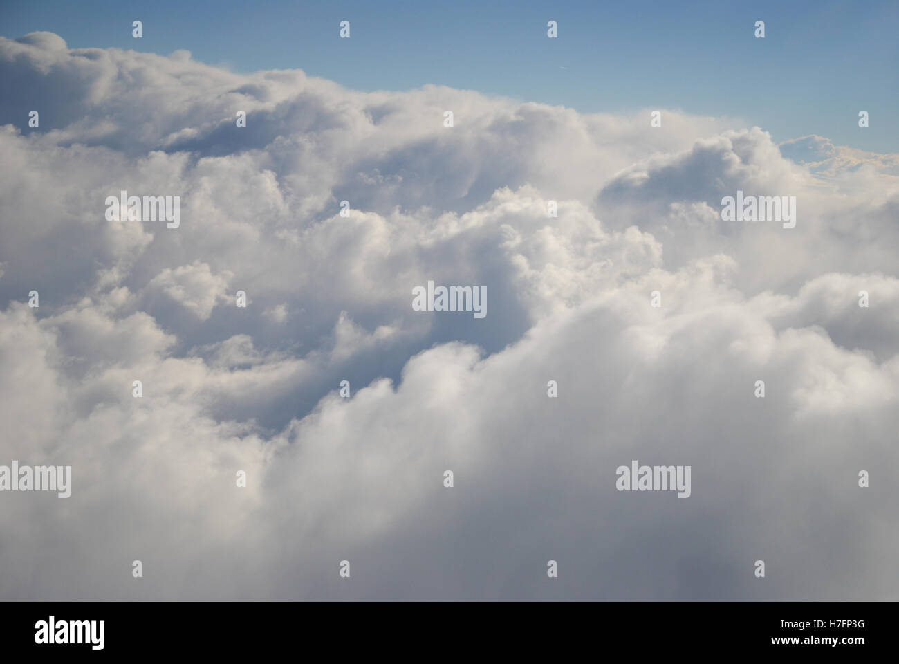 Flying above the clouds hi-res stock photography and images - Alamy