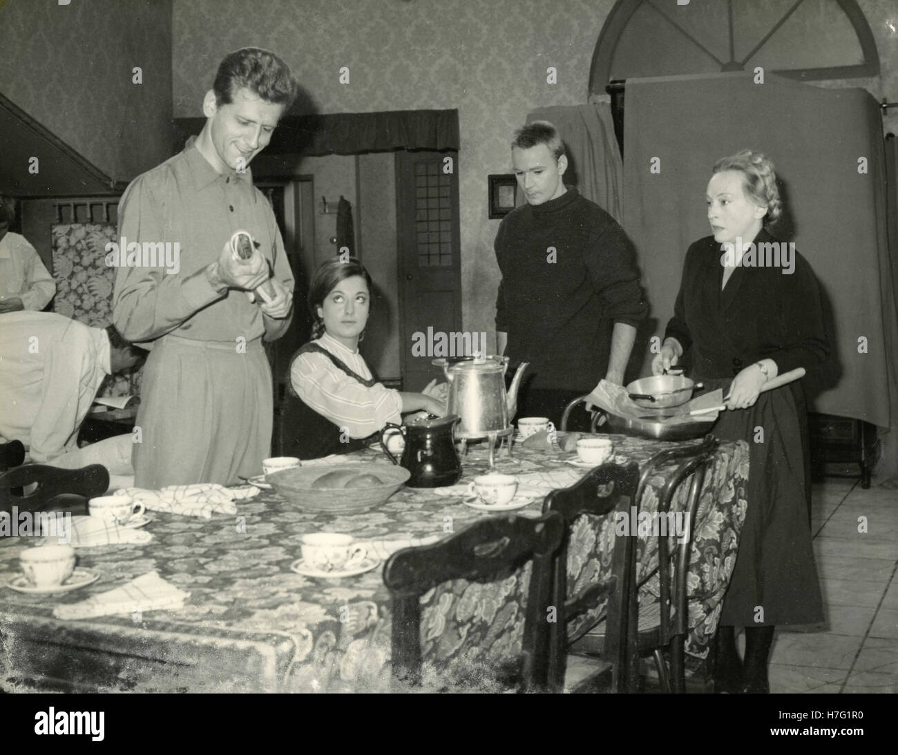 Unidentified actors from the TV fiction Alla Ricerca della Felicità, Italy 1970s Stock Photo