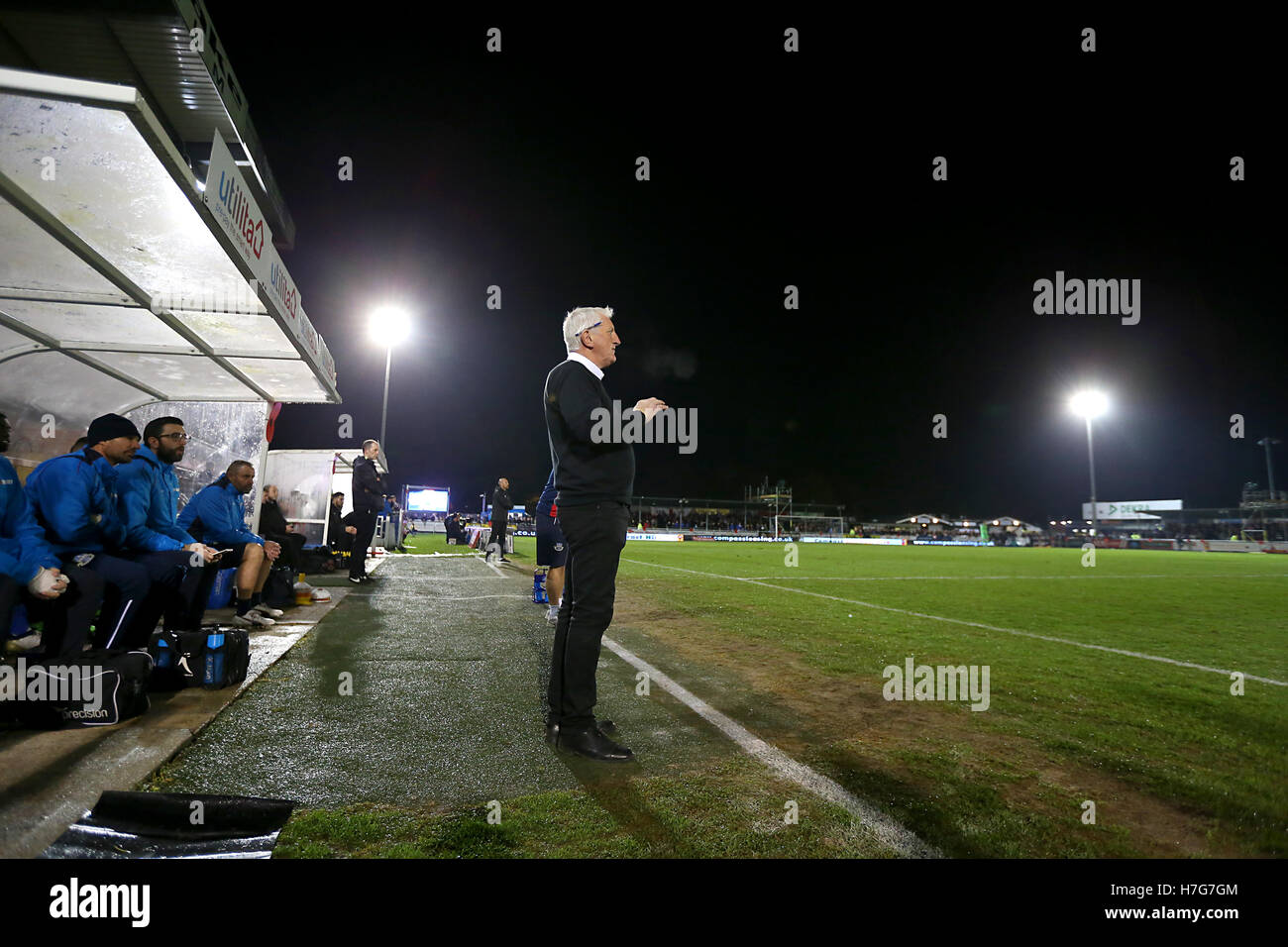 Eastleigh Manager Ronnie Moore during the Emirates FA Cup first round match at Silverlake Stadium, Eastleigh. Stock Photo