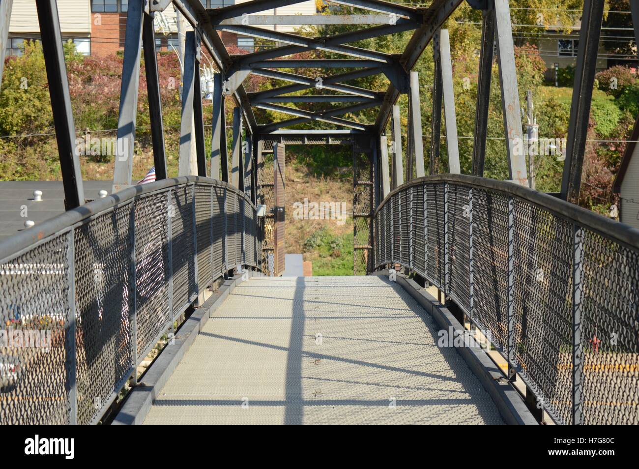 Suspended railroad hires stock photography and images Alamy