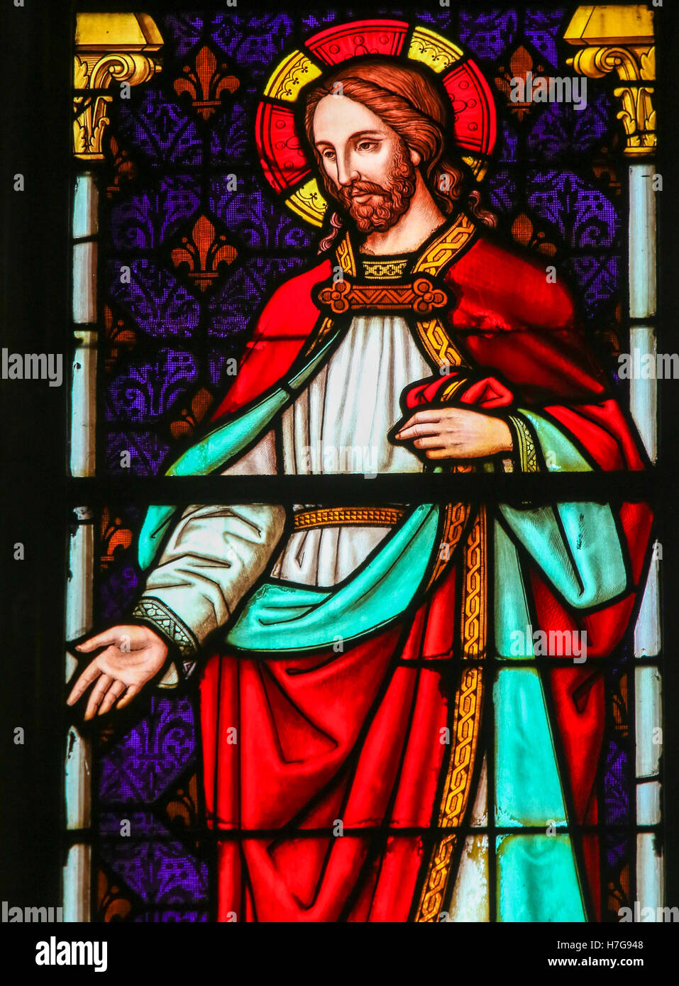 Stained glass jesus miracle hi-res stock photography and images - Alamy