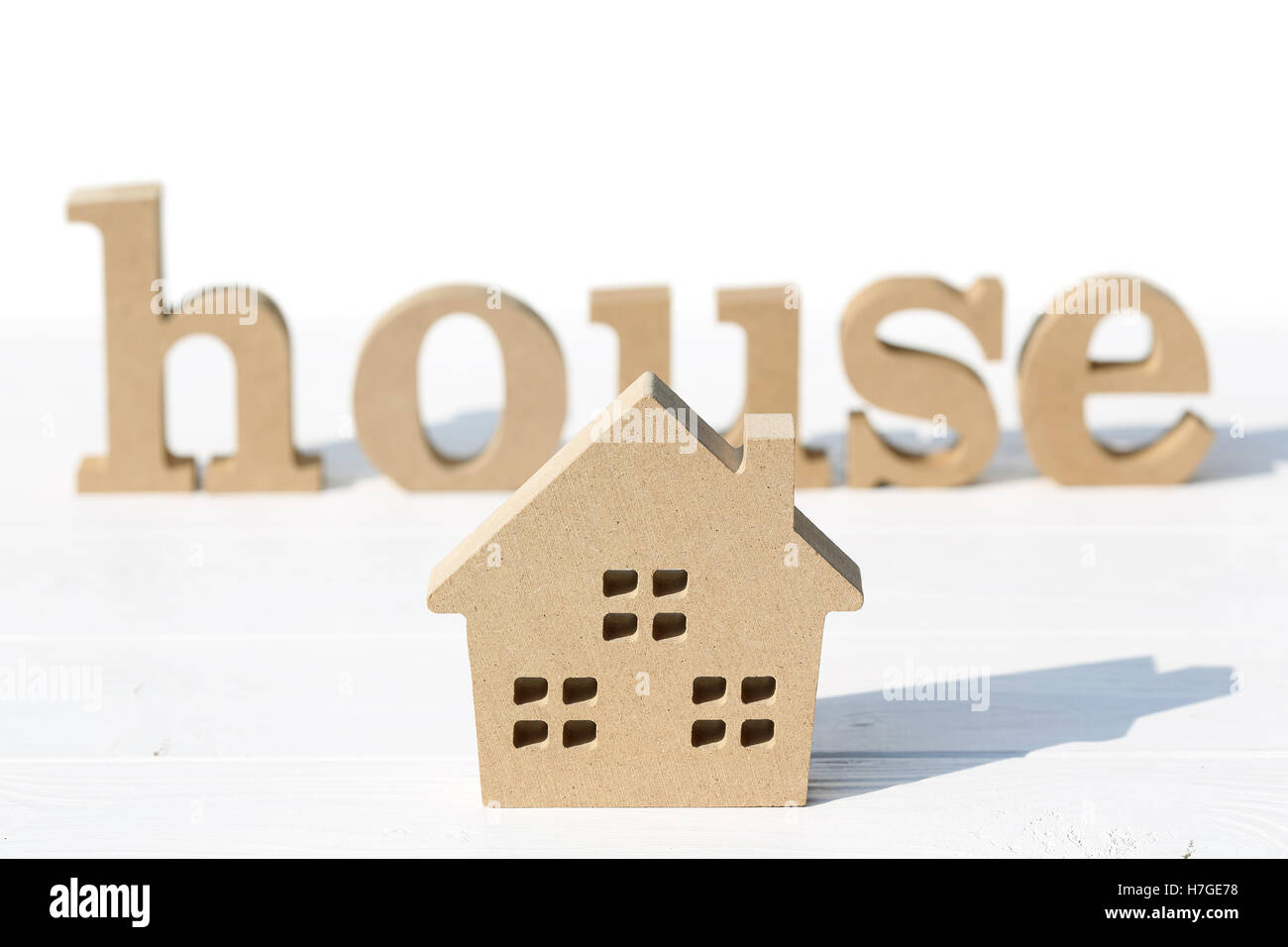 Хаус слово. Красивое слово house. Слово house картинка. Хаус слово. Слово house.