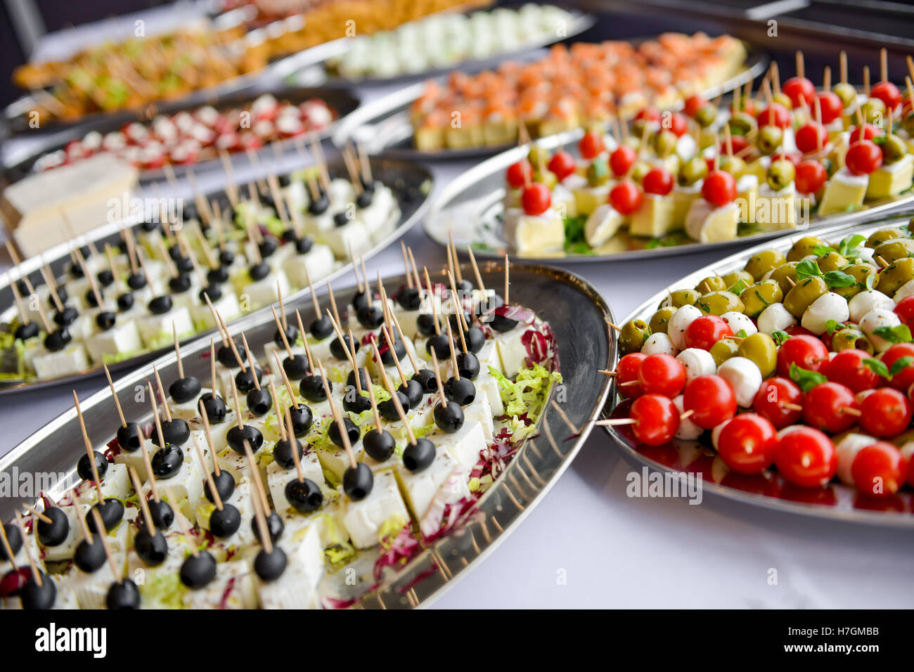 Cold Food Raley's Cold food trays Stock Photo - Alamy