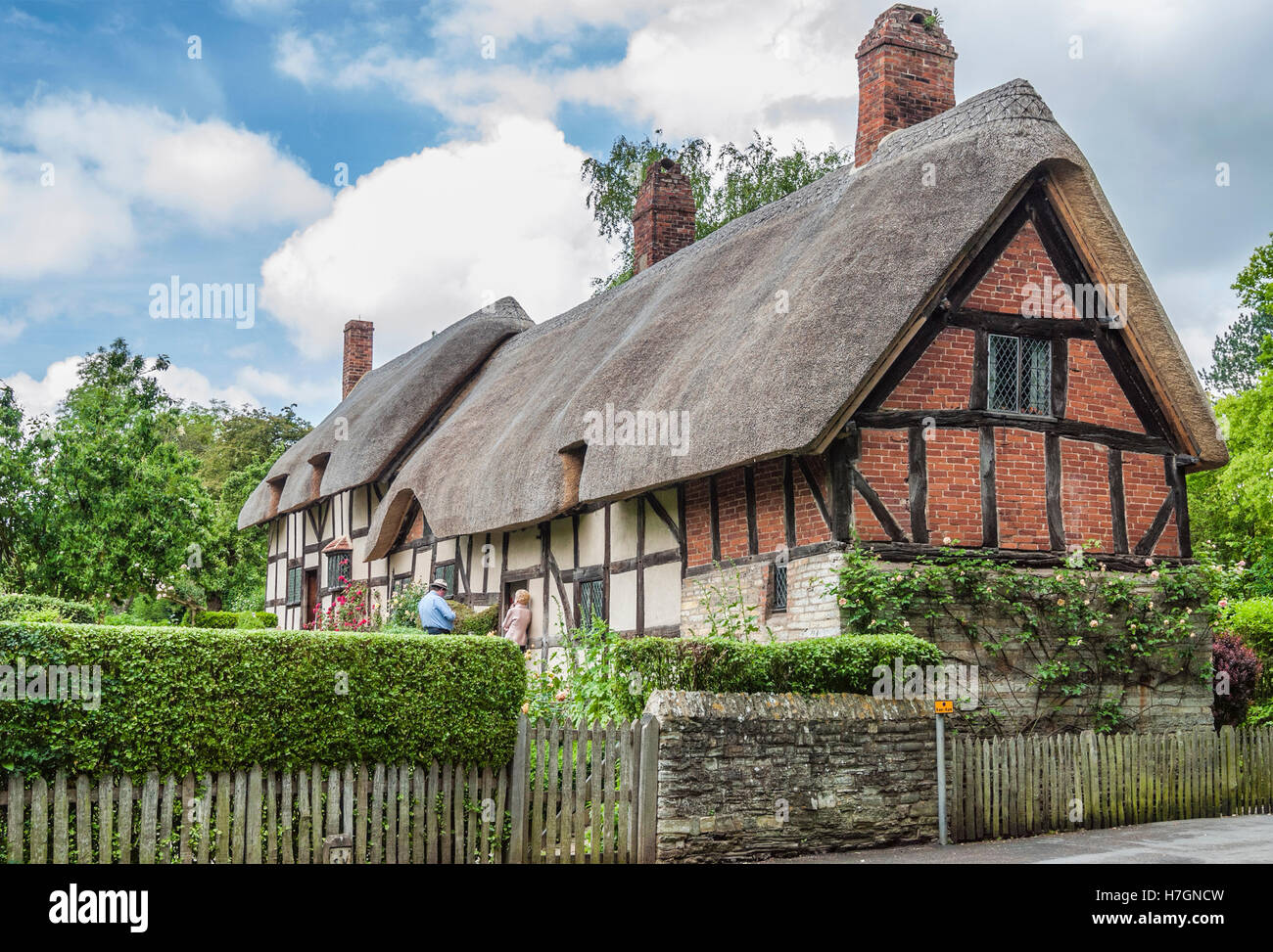 Anne Hathaway Cottage Stratford Upon Avon England At The Stock Photo Alamy