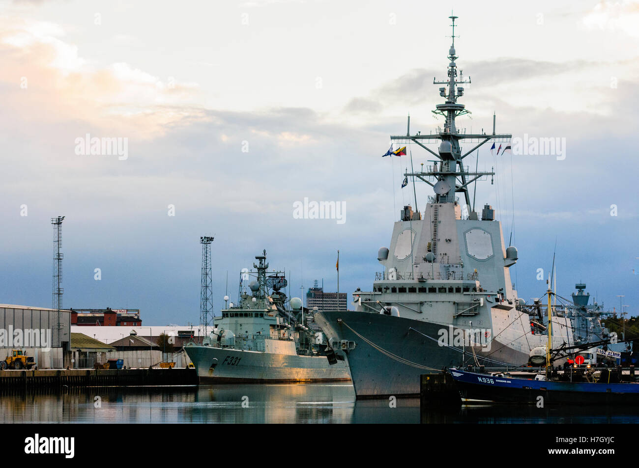 Belfast, Northern Ireland. 4th Nov, 2016. Ships from Standing NATO Maritime Group One (SNMG1) visit Belfast. Credit:  Stephen Barnes/Alamy Live News Stock Photo