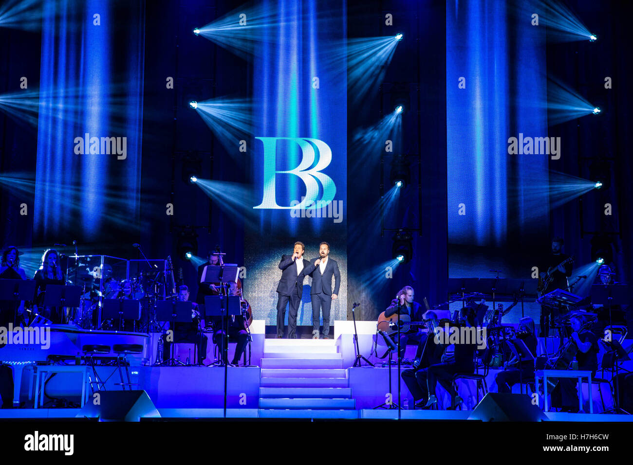 Bournemouth, UK. 05th Nov, 2016. Michael Ball and Alfie Boe live in concert at the Bournemouth International Centre Credit:  Charlie Raven/Alamy Live News Stock Photo