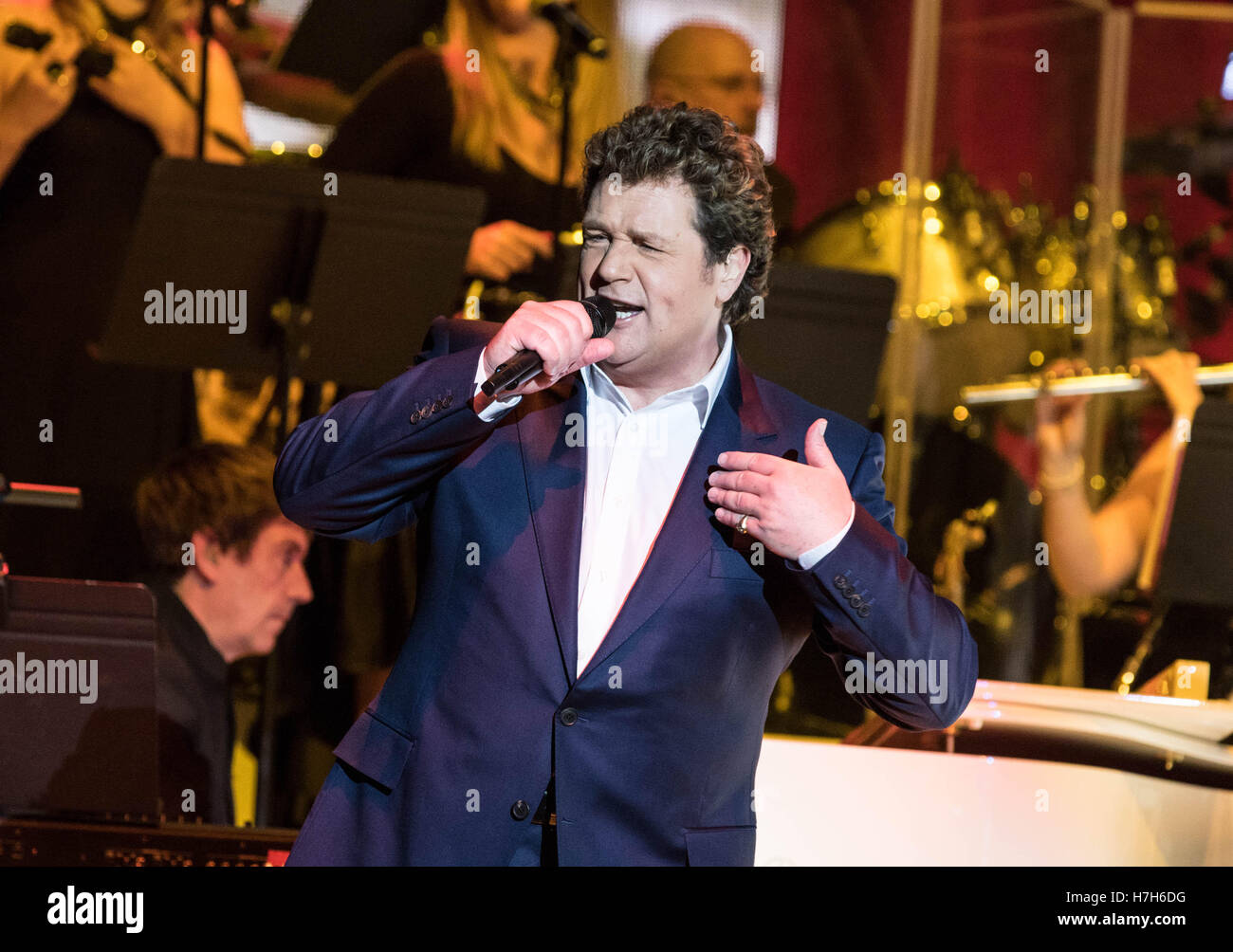 Bournemouth, UK. 05th Nov, 2016. Michael Ball and Alfie Boe live in concert at the Bournemouth International Centre Credit:  Charlie Raven/Alamy Live News Stock Photo