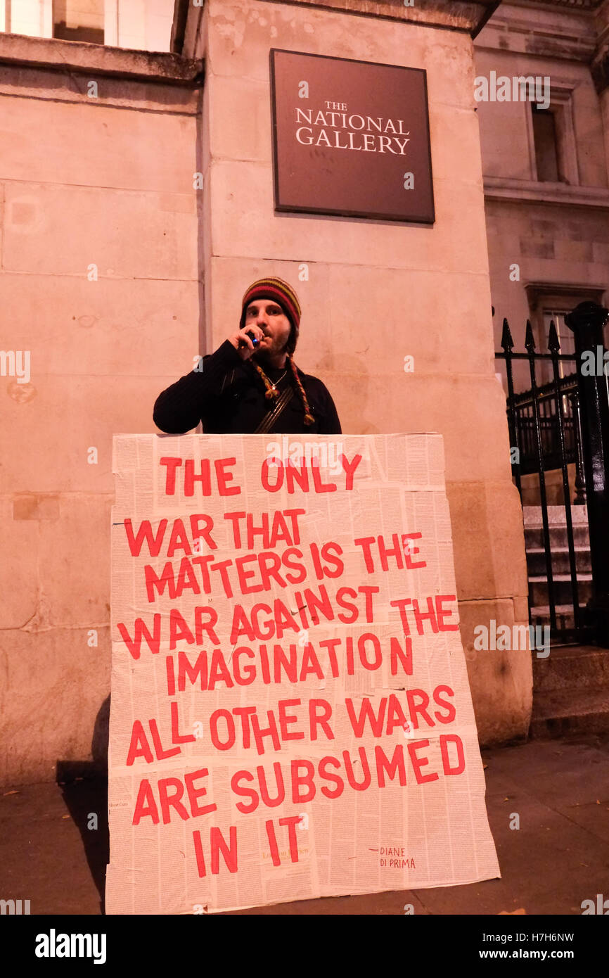 London, UK. 5th November 2016. Thousands of protesters and supporters ...
