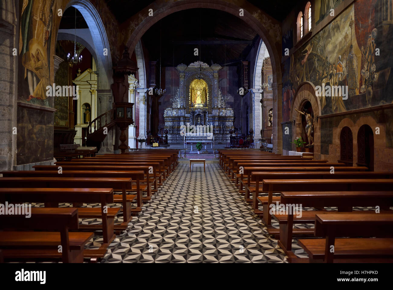 Iglesia de santo domingo de guzman hi-res stock photography and images -  Alamy
