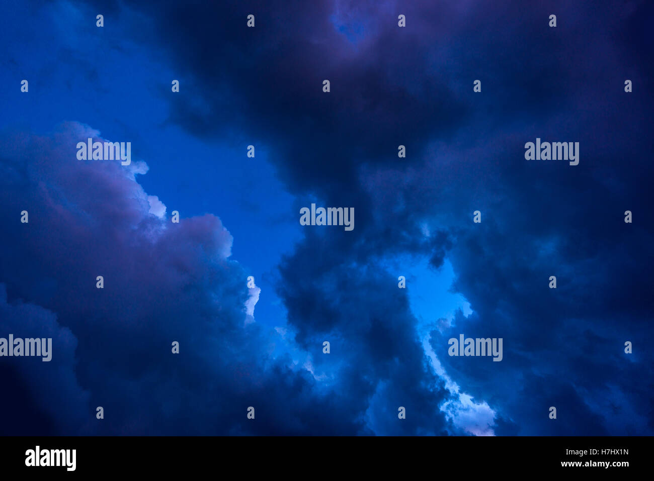 Background of dark clouds before a thunder-storm Stock Photo - Alamy