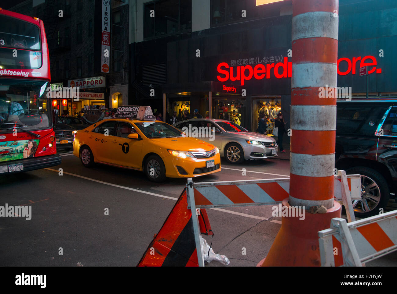 New york city bus blur hi-res stock photography and images - Alamy