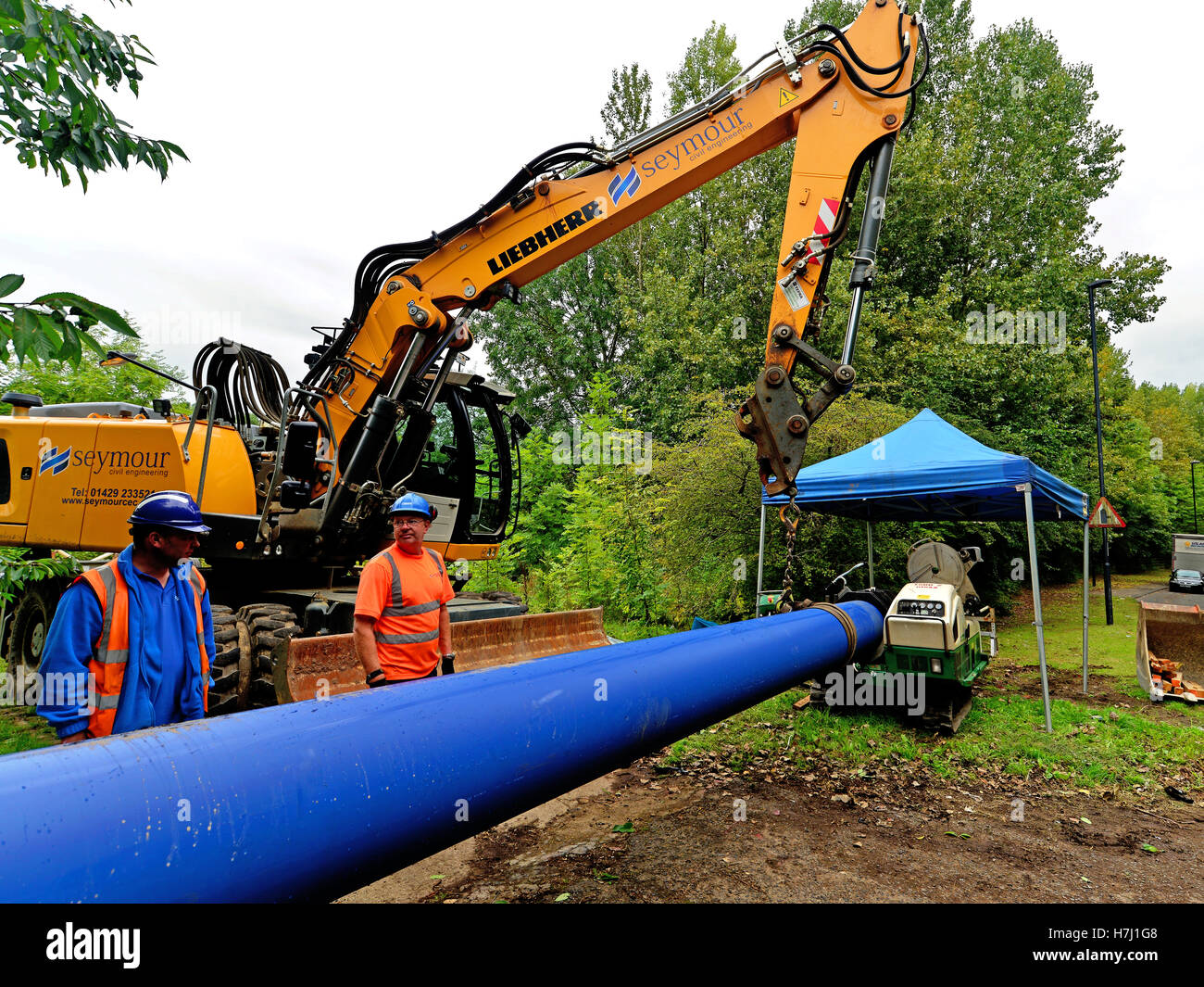 Tracstar 500T Hyram plastic water pipe sealer Stock Photo Alamy