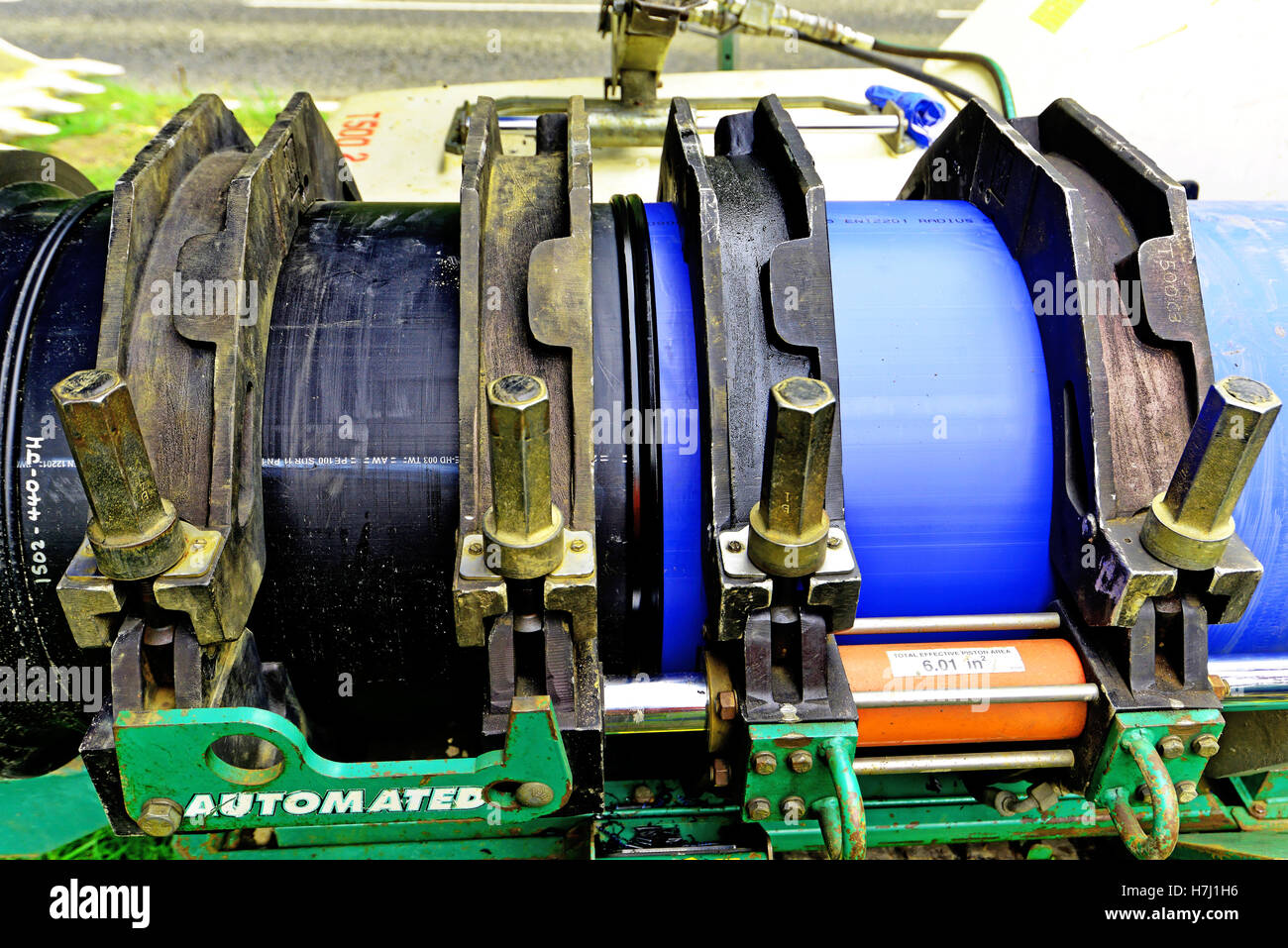 Tracstar 500T Hyram plastic water pipe sealer Stock Photo Alamy