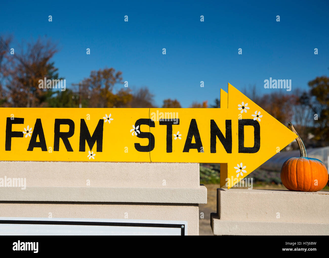 A farm stand sign in Montvale, New Jersey Stock Photo
