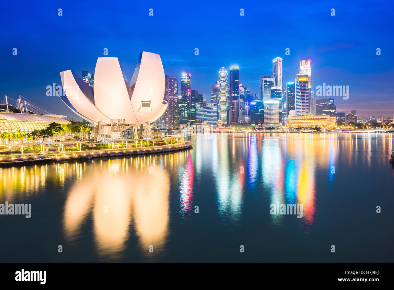 Night view marina in hi-res stock photography and images - Alamy