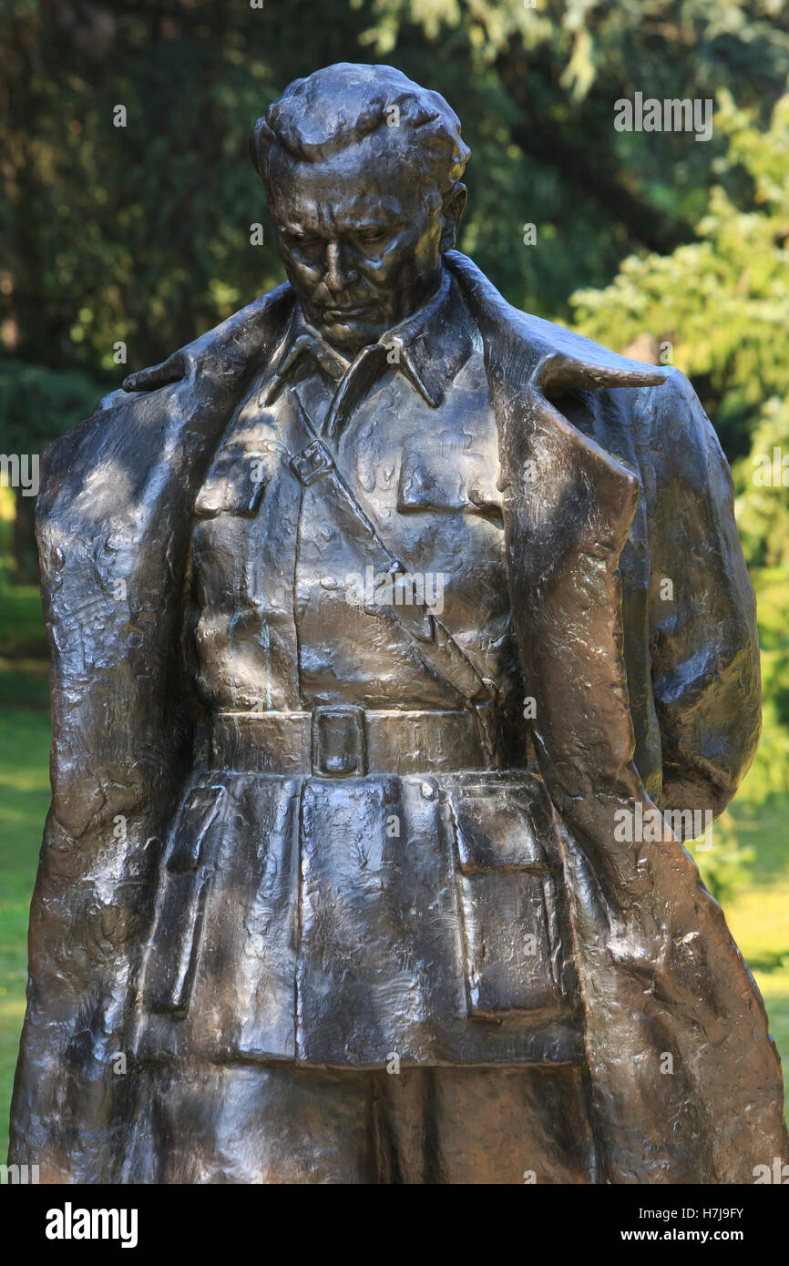 Statue of Marshal Josip Broz Tito (1892-1980) by Antun Augustincic (1900-1979) at the House of Flowers in Belgrade, Serbia Stock Photo