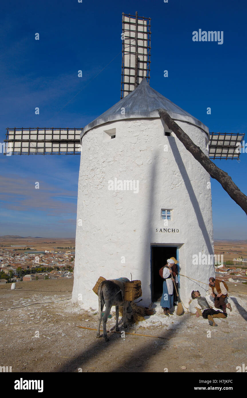Consuegra. Representation of the Quixote during the Saffron Rose