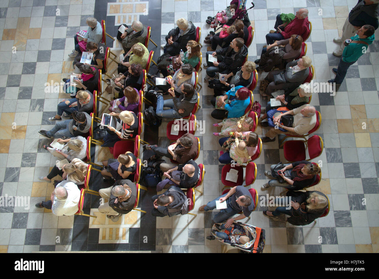 Audience for organ recital kelvingrove art galleries and museum Stock Photo