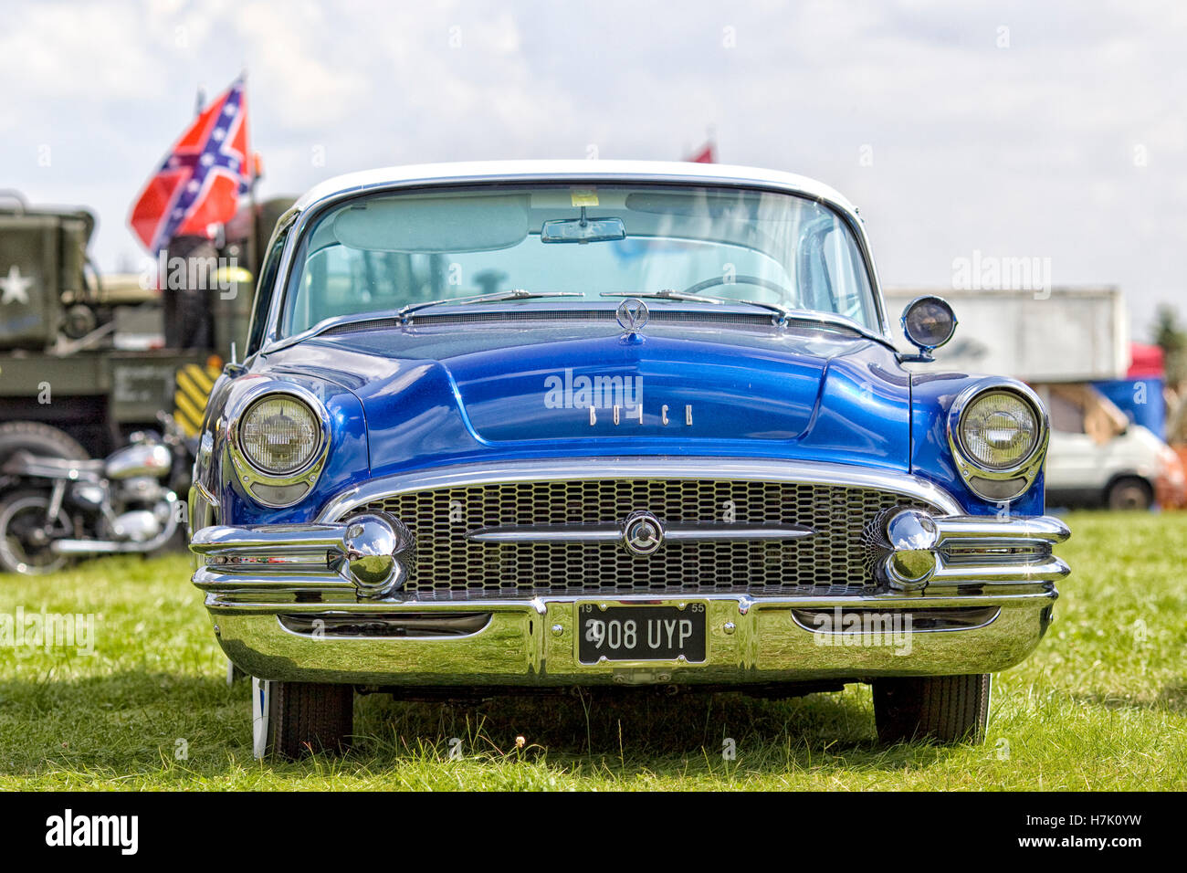 1955 Buick 4600 Century, with the confederate flag flying in the background Stock Photo