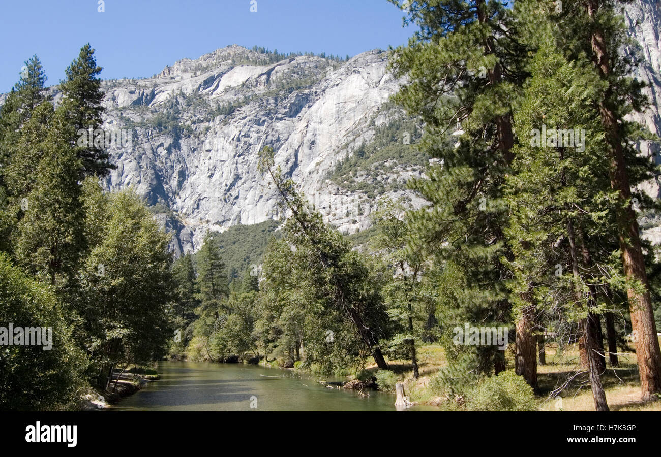 U.S.A.CALIFORNIA; YOSEMITE NATIONAL PARK HALF DOME FROM MIRROR LAKE ...