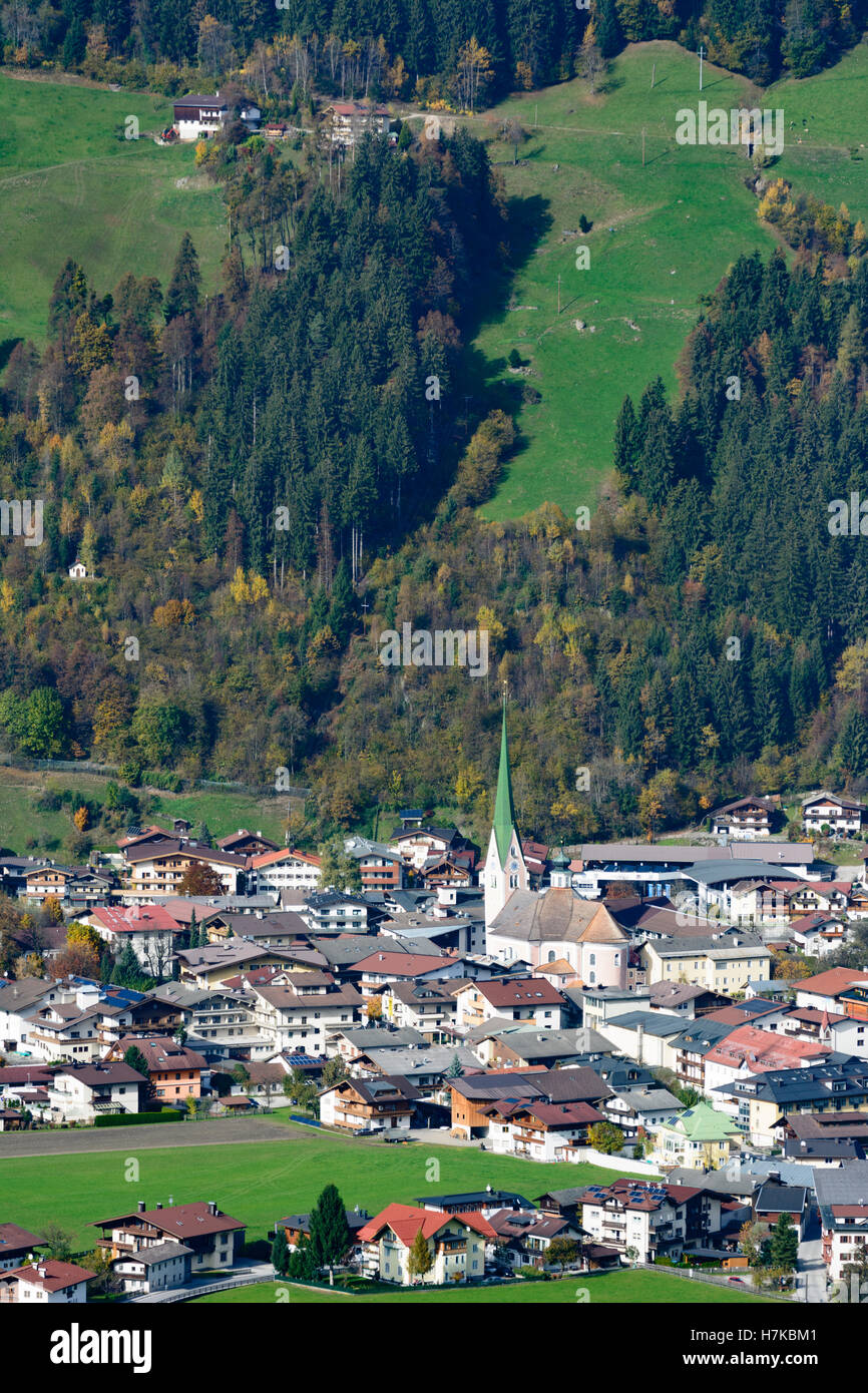 Zell am Ziller: Zillertal valley, town Zell am Ziller, church, Zell-Gerlos, Tirol, Tyrol, Austria Stock Photo