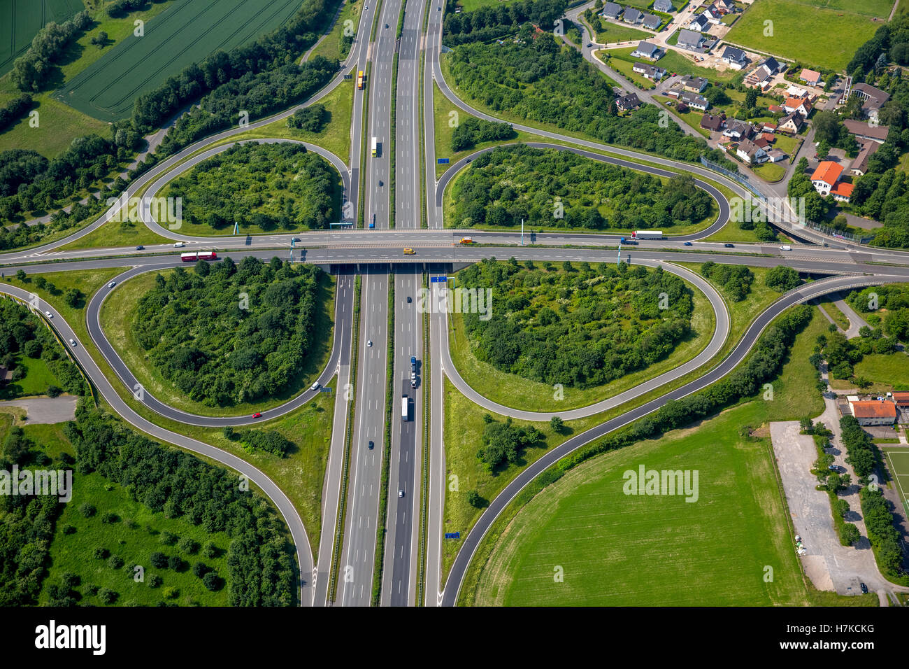 Motorway intersection A2 and main road B239 between Herford and Bad Salzuflen, cloverleaf interchange, highway bridge Stock Photo